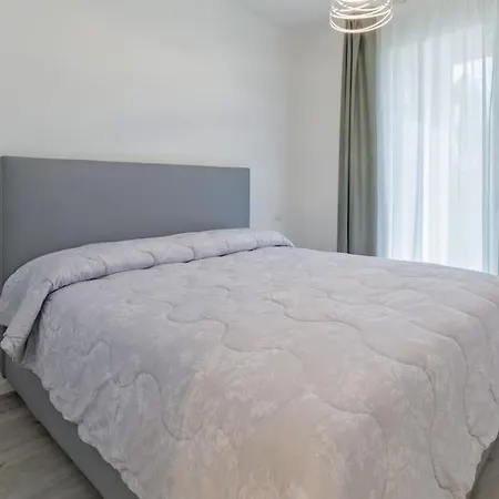 Casa vacanze Wave Island! Luxury A - Piscina E Park Free! Lido di Jesolo