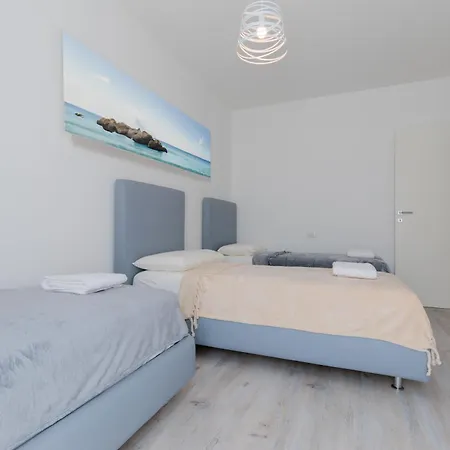 Casa vacanze Wave Island! Luxury A - Piscina E Park Free! Lido di Jesolo
