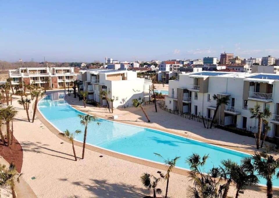 Casa vacanze Wave Island! Luxury A - Piscina E Park Free! Lido di Jesolo